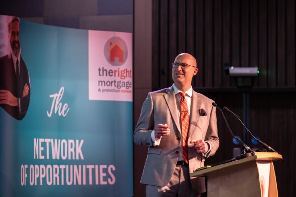 trm.wealthyadviserclub.com